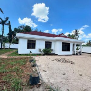 MODERN 3-BEDROOM HOUSE FOR SALE IN MALINDI