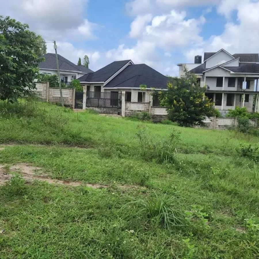 50 BY 100 PLOTS FOR SALE IN RUIRU, MUGUTHA.