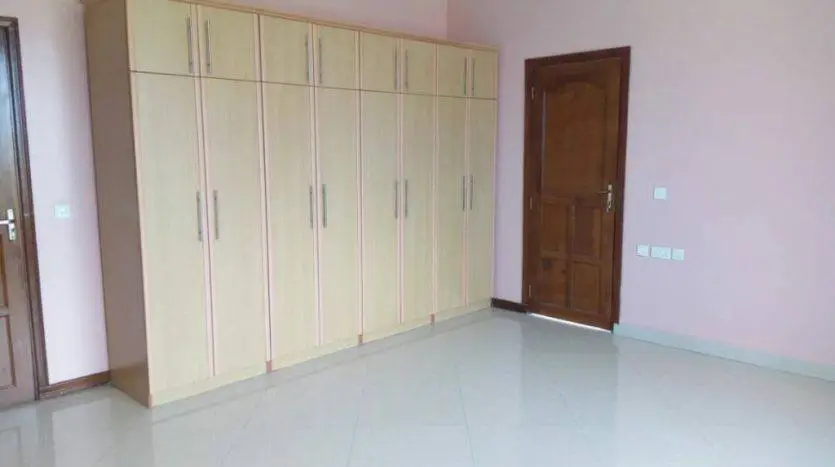 5 BEDROOM HOUSE FOR SALE IN NAKURU