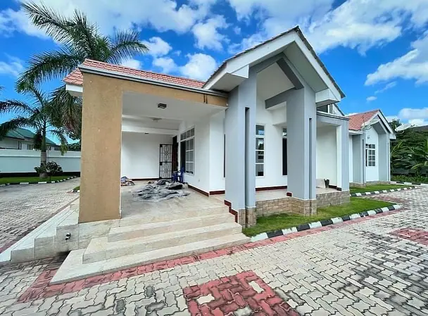 4 BDRM NICE HOUSE FOR SALE AT KILIFI