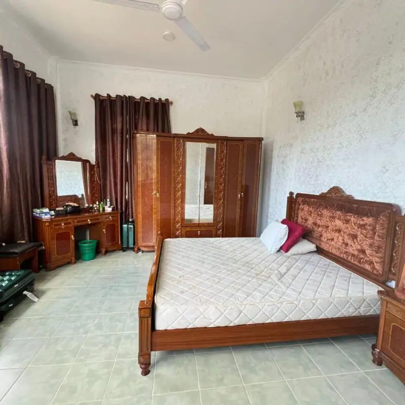 TOWN HOUSE FOR SALE IN SYOKIMAO