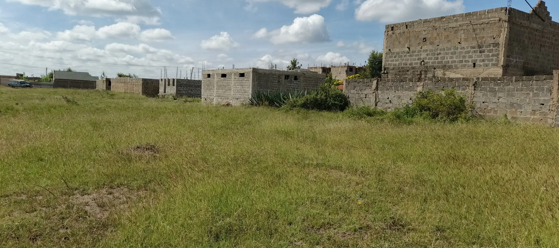 PLOTS FOR SALE IN JUJA FARM.