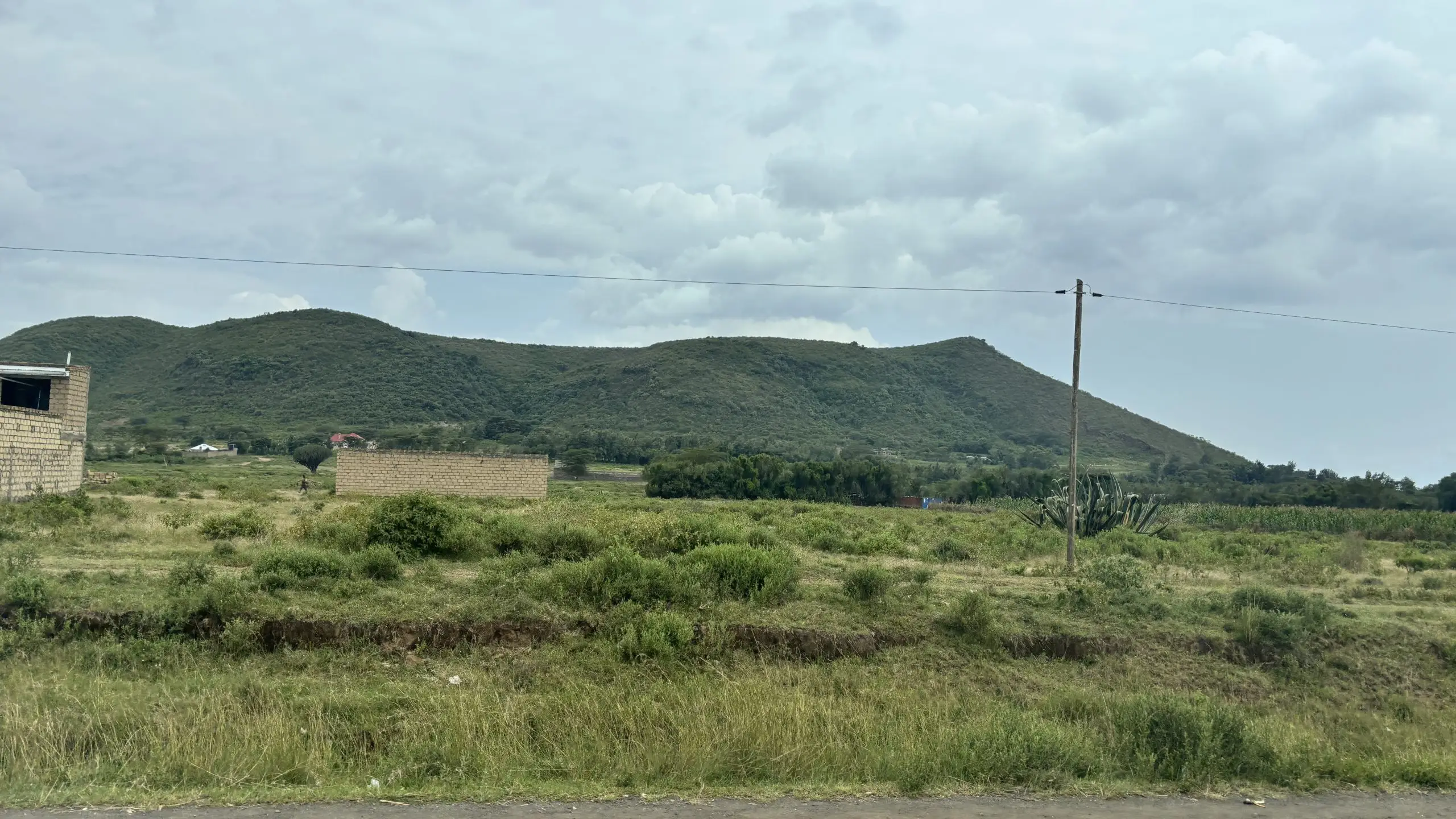 LAND FOR SALE IN MAI MAHIU, UTHERI WA LARI.