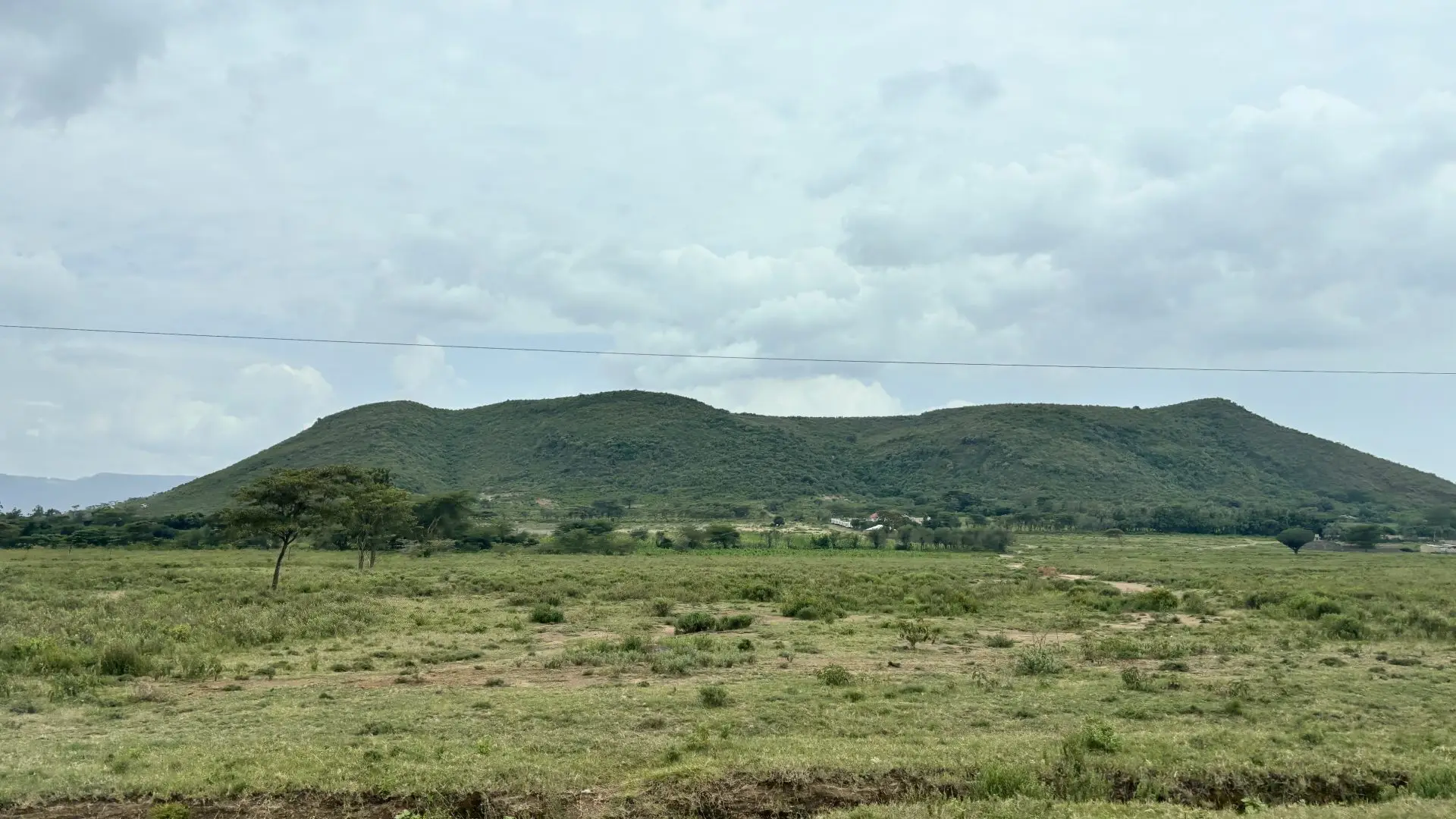 LAND FOR SALE IN MAI MAHIU, UTHERI WA LARI.