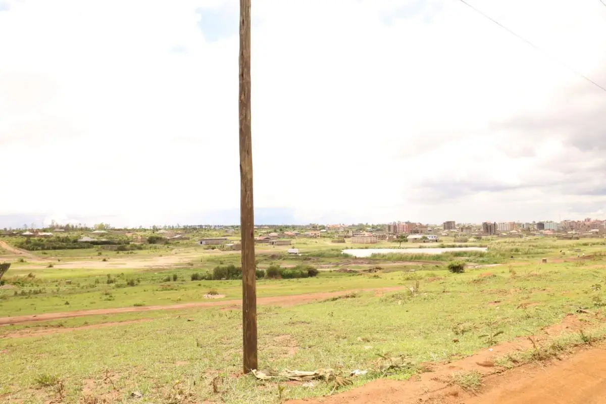 1 ACRE FOR SALE IN WITEITHIE, JUJA.