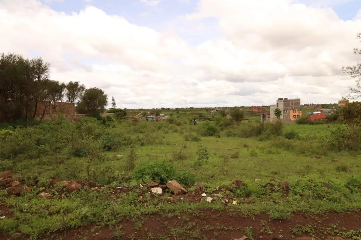 1 ACRE FOR SALE IN WITEITHIE, JUJA.