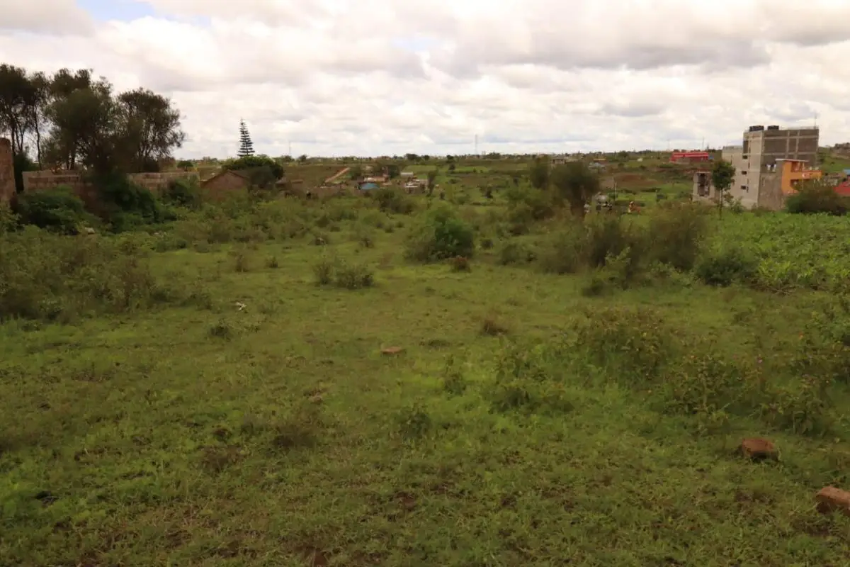 1 ACRE FOR SALE IN WITEITHIE, JUJA.