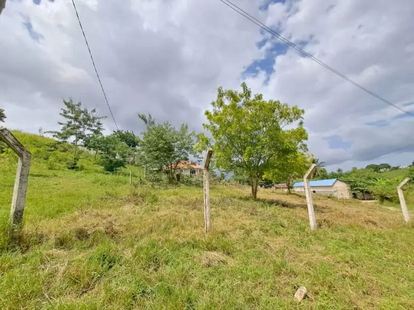 50 BY 100 PLOTS FOR SALE IN NAIVASHA, KARAGITA.