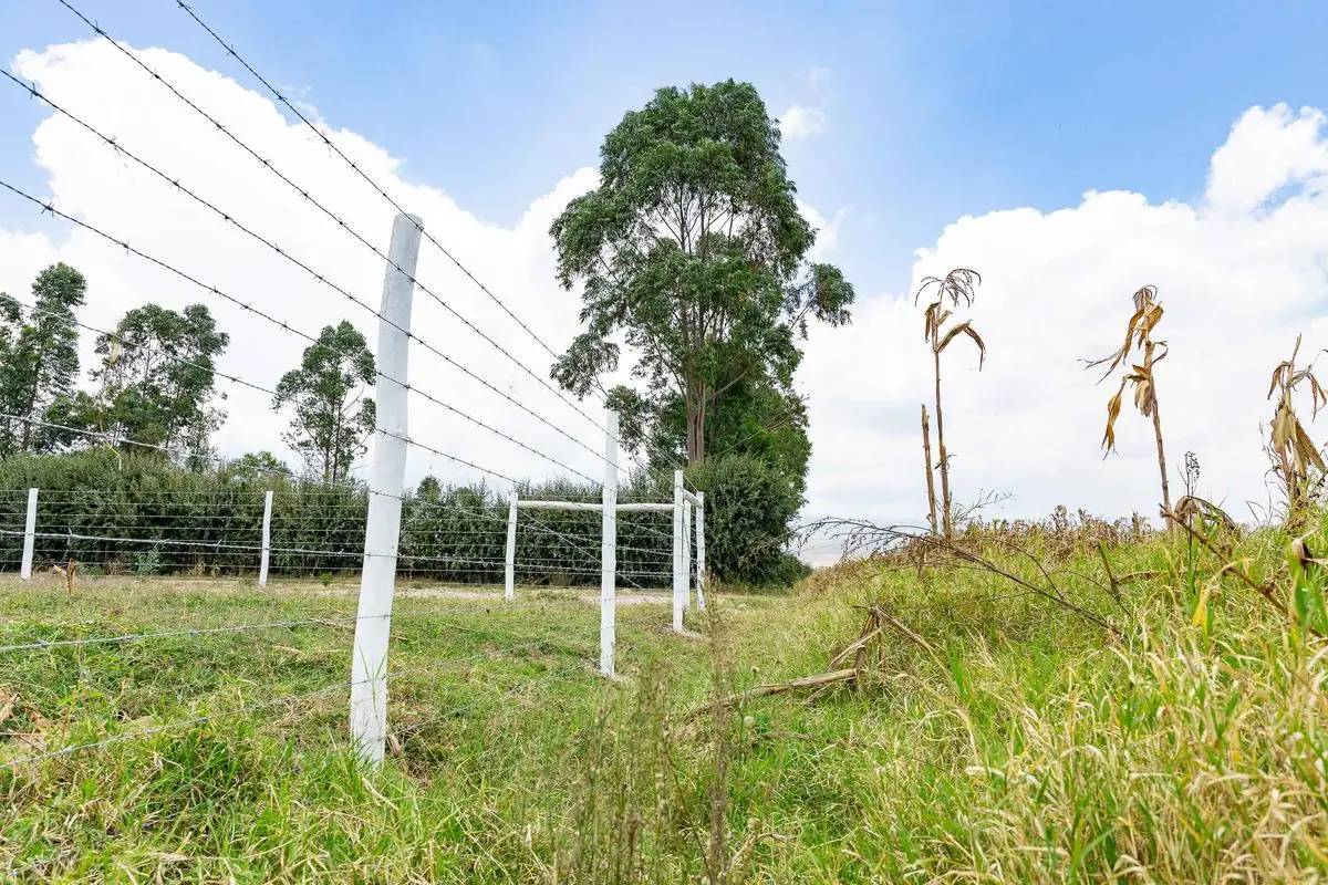 1 ACRE FOR SALE IN NAIVASHA, VIWANDANI.