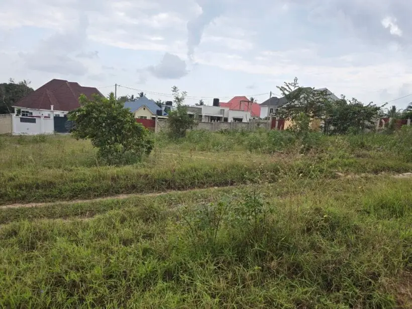 QUARTER ACRE FOR SALE IN GATUNDU SOUTH, NDARUGO.