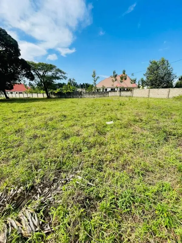 50 by 100 plots for Sale in Kabete, Wangige.