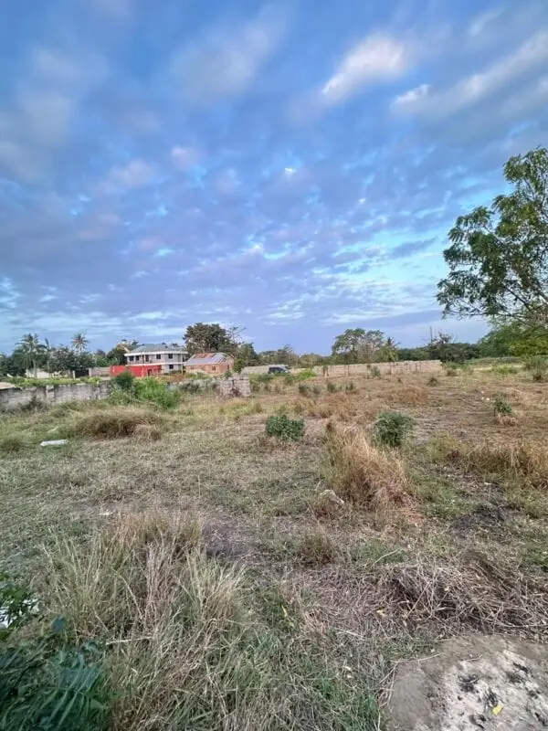 50 BY 100 PLOTS FOR SALE IN MOMBASA, JOMVU.