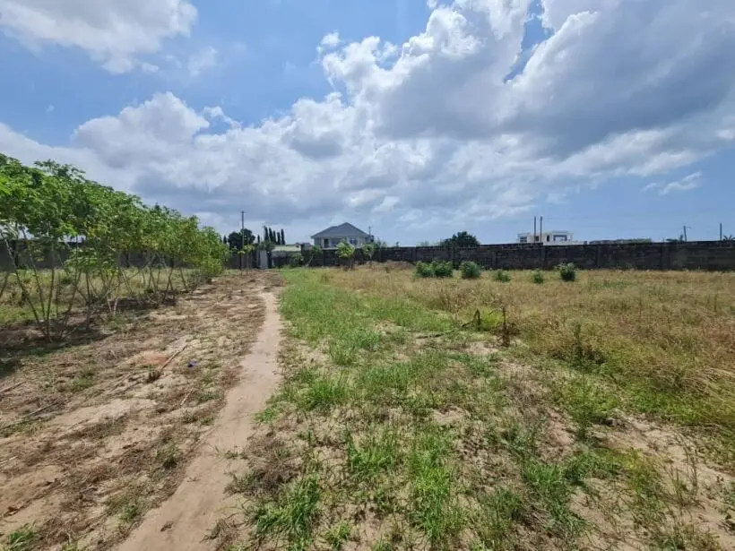 5 ACRES FOR SALE IN KAJIADO EAST, KITENGELA.